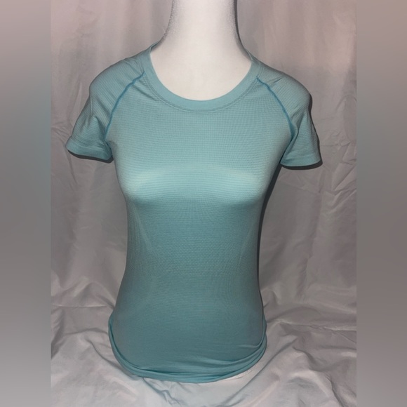 LULULEMON SWIFTLY TECH 2.0🩵 - Picture 2 of 2